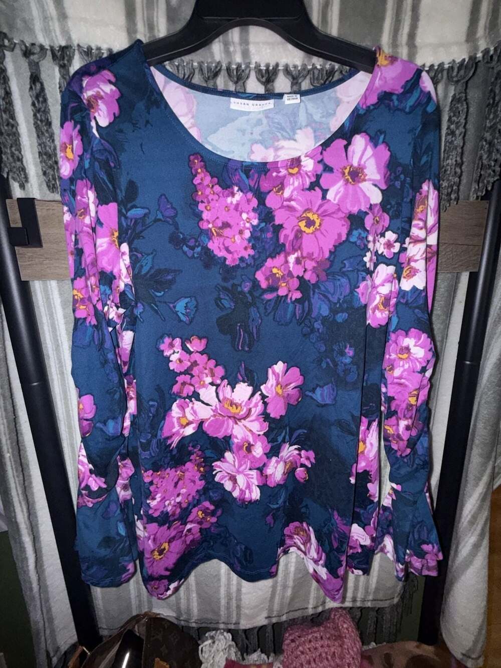 Susan Graver Floral Top Size L Blue Pink Long Sleeve Ruffle